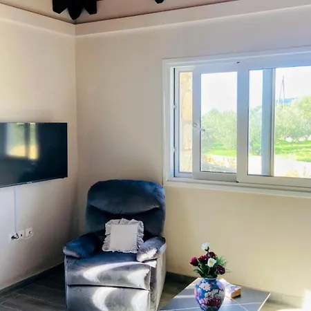 Cassandra Is Waiting For * Kounopetra